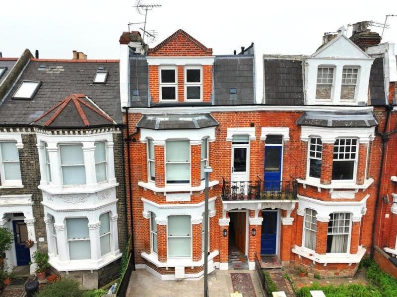 Appartamento 2 Bedroom 2 Bth Deluxe Suite, Netflix Games, Near Putney Station, Fulham And Wimbledon, Ideal For Business And Relocator *
